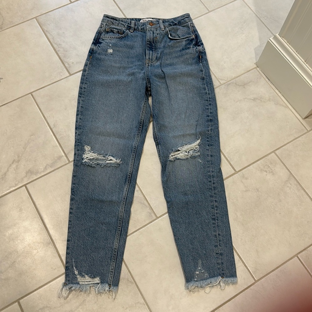 ZARA High Waisted Distressed Jeans - Size 4